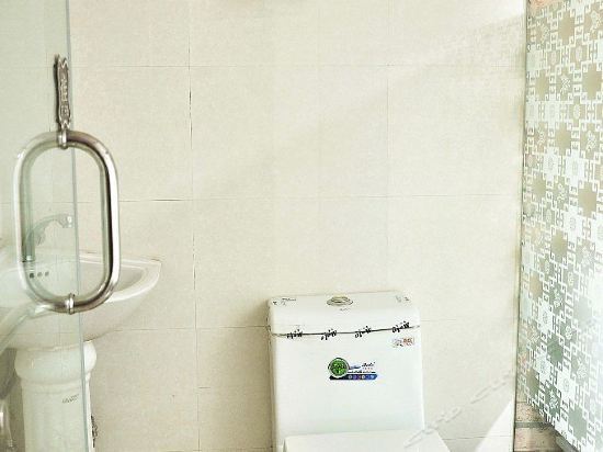 Яньцзи: Gala Inn