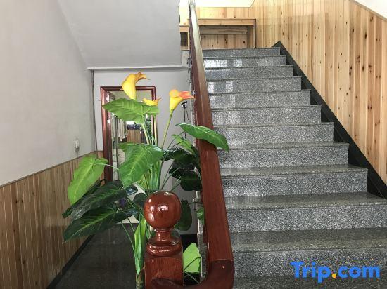 Шанграо: Wuyuan Dexinju Inn