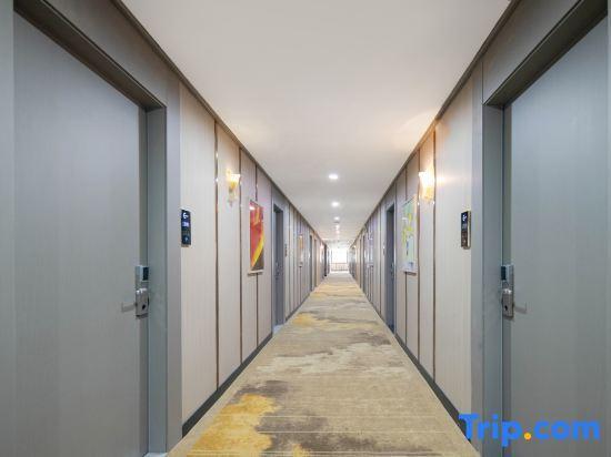 Шанграо: Yulong Hotel