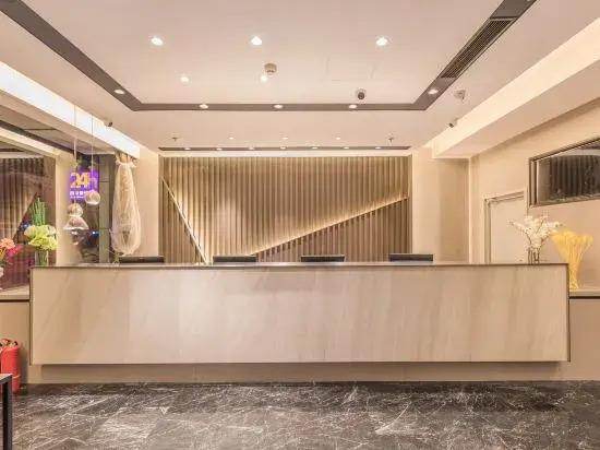 Далянь: Home Inn Selected (Dalian Central Hospital, Chunliu Metro Station, Airport)