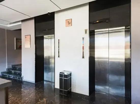 Далянь: Home Inn Selected (Dalian Central Hospital, Chunliu Metro Station, Airport)