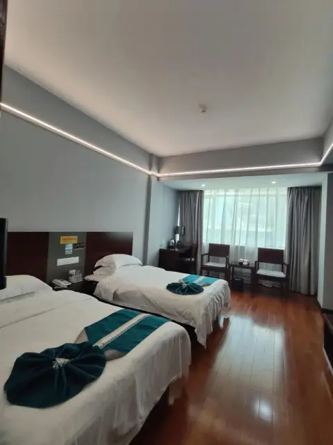 Нинджи: Promenade Hotel
