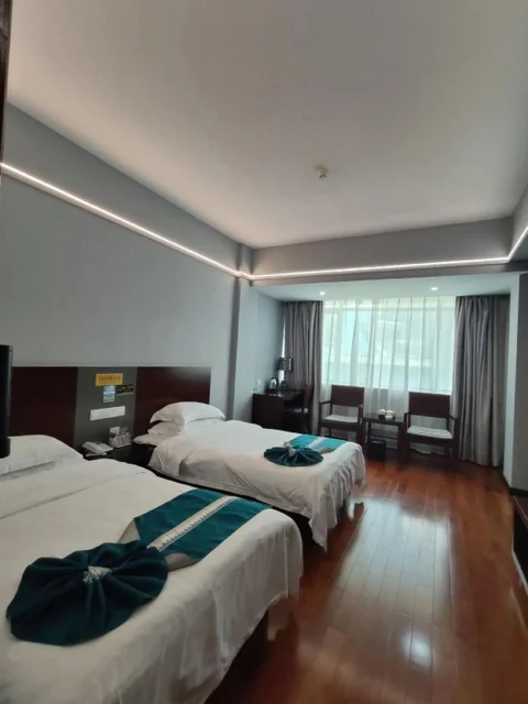 Нинджи: Promenade Hotel