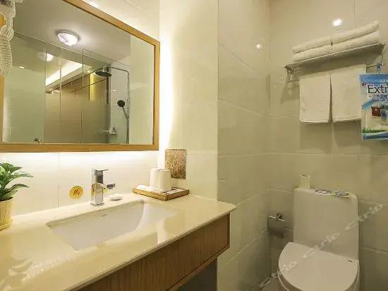 Цюйцзин: An Ke Qian Yi Hotel