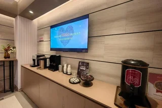 Шанхай: Home Inn Plus Shanghai Chifeng Road Metro Station