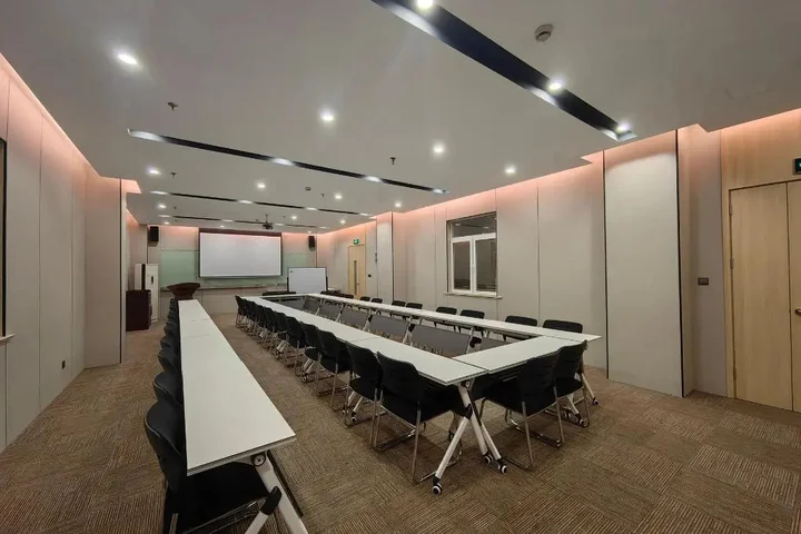 Шанхай: Home Inn Plus Shanghai Chifeng Road Metro Station