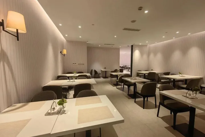 Шанхай: Home Inn Plus Shanghai Chifeng Road Metro Station