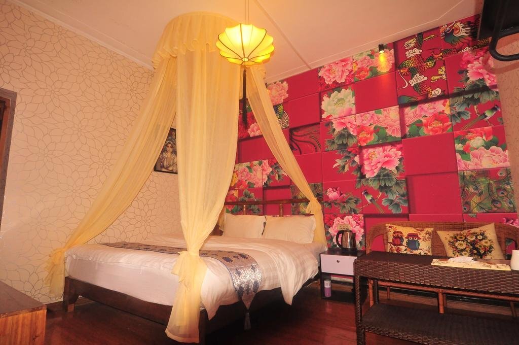 Лицзян: Warm Flowers Guesthouse Shiyizhong Branch