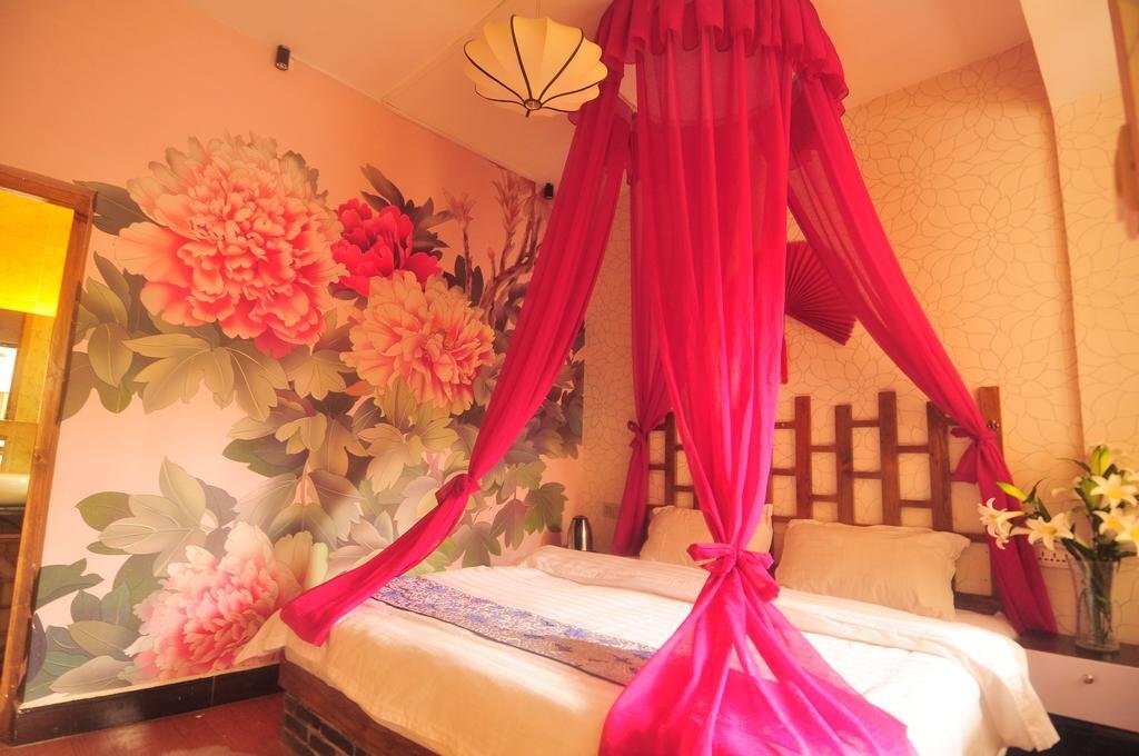 Лицзян: Warm Flowers Guesthouse Shiyizhong Branch