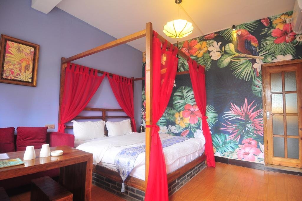 Лицзян: Warm Flowers Guesthouse Shiyizhong Branch