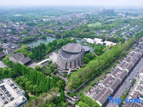 Цзясинь: Xu Jiu Coffee Inn