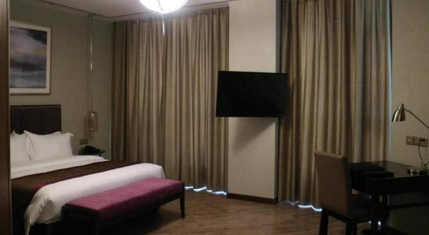 Ruijing New Hualian Hotel — фото 2