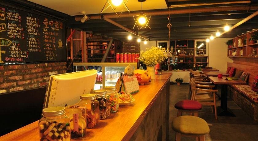 Синин: He Huang Memory Youth Hostel