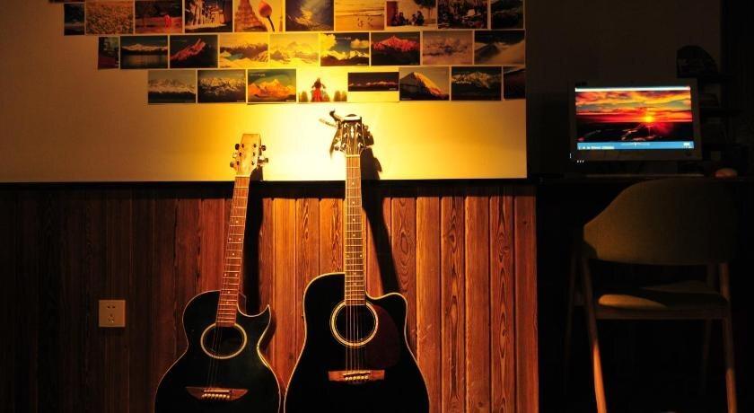Синин: He Huang Memory Youth Hostel