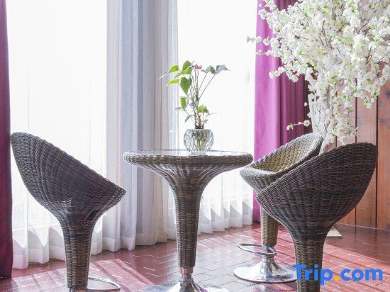 Дали: Yishiqingyuan Sea View Boutique Inn