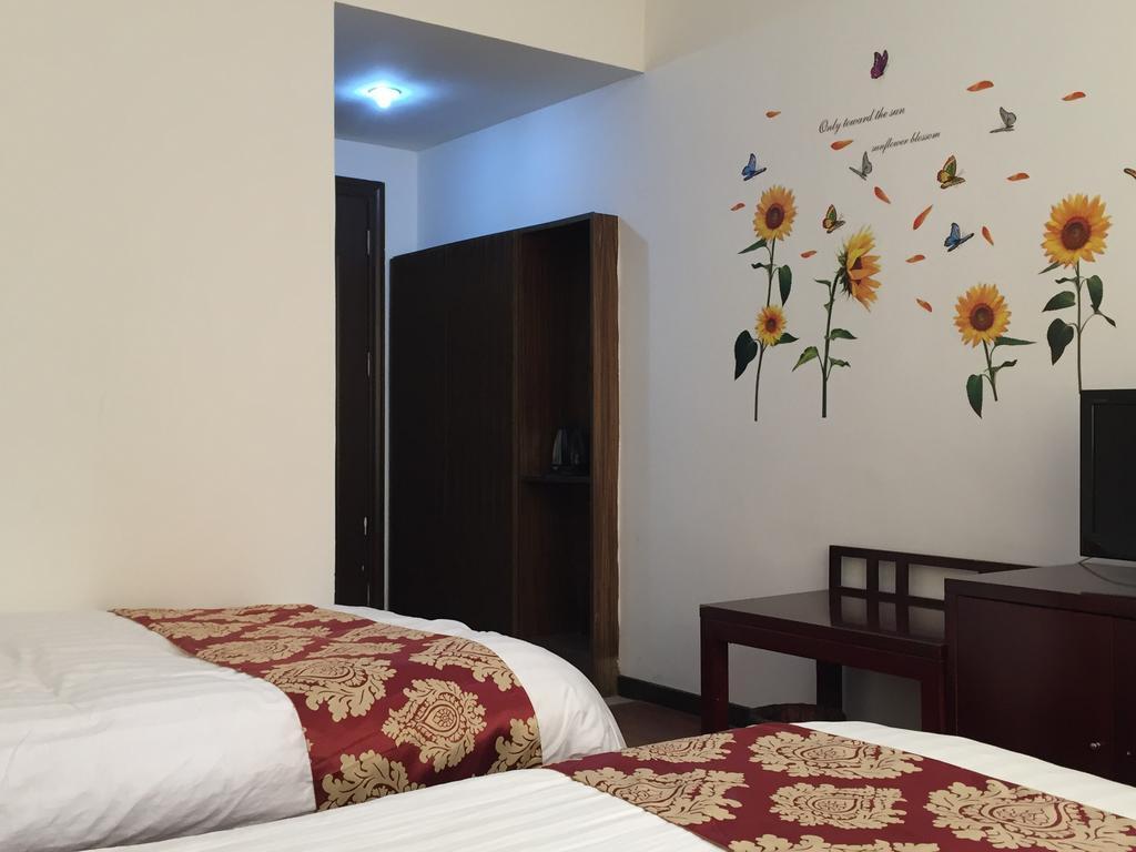 Хуаншань: Grapevine Hotel
