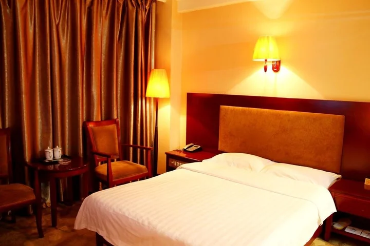 Чжанъе: Jinan Inn Zhangye
