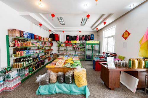 Хуаншань: Xishan Yingshui Hostel