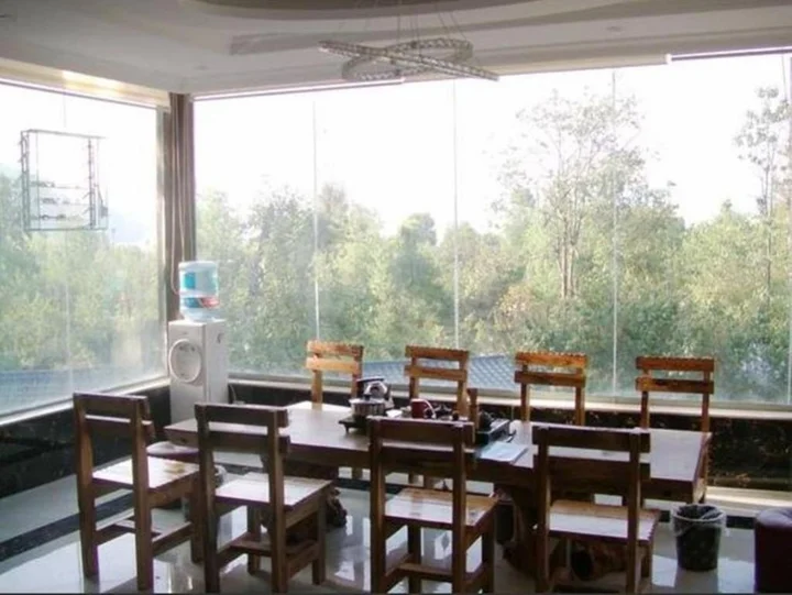 Дали: Riyueju Seaview Inn