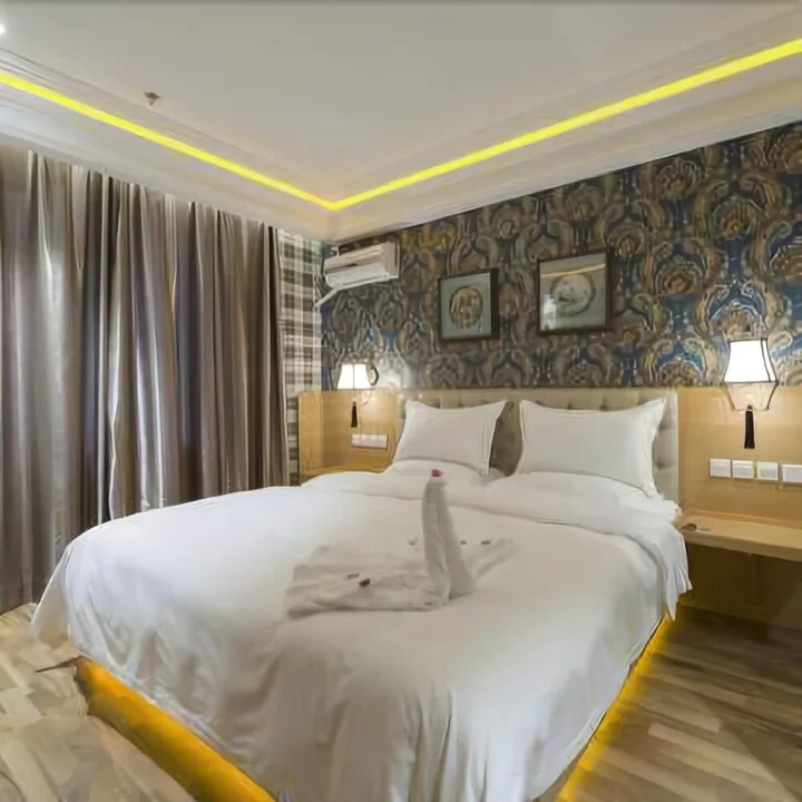 Далянь: Chinese National Colors Hotel