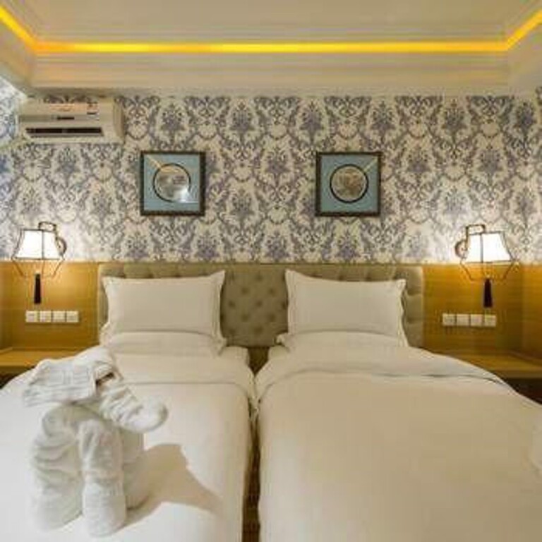 Далянь: Chinese National Colors Hotel