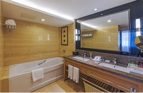 Далянь: Dalian Hi Chance Jianguo Hotel