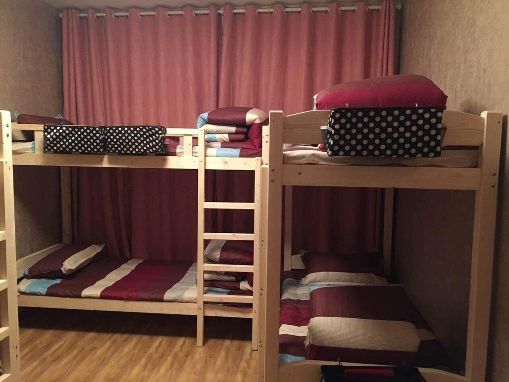 Синин: Qinger Youth Hostel