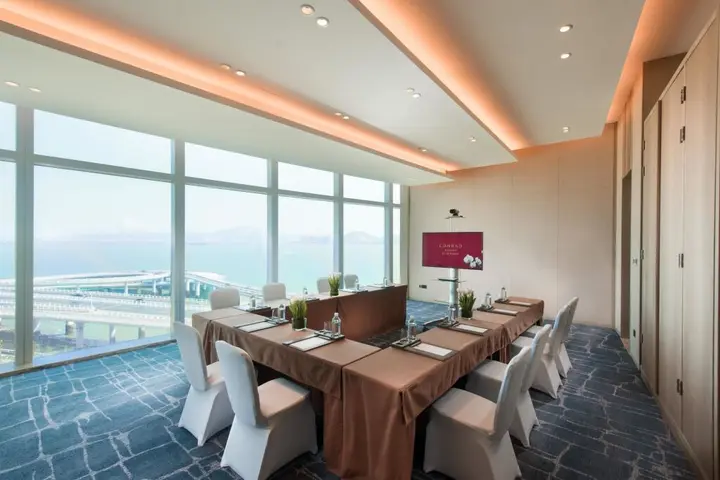 Сямынь: Conrad Xiamen