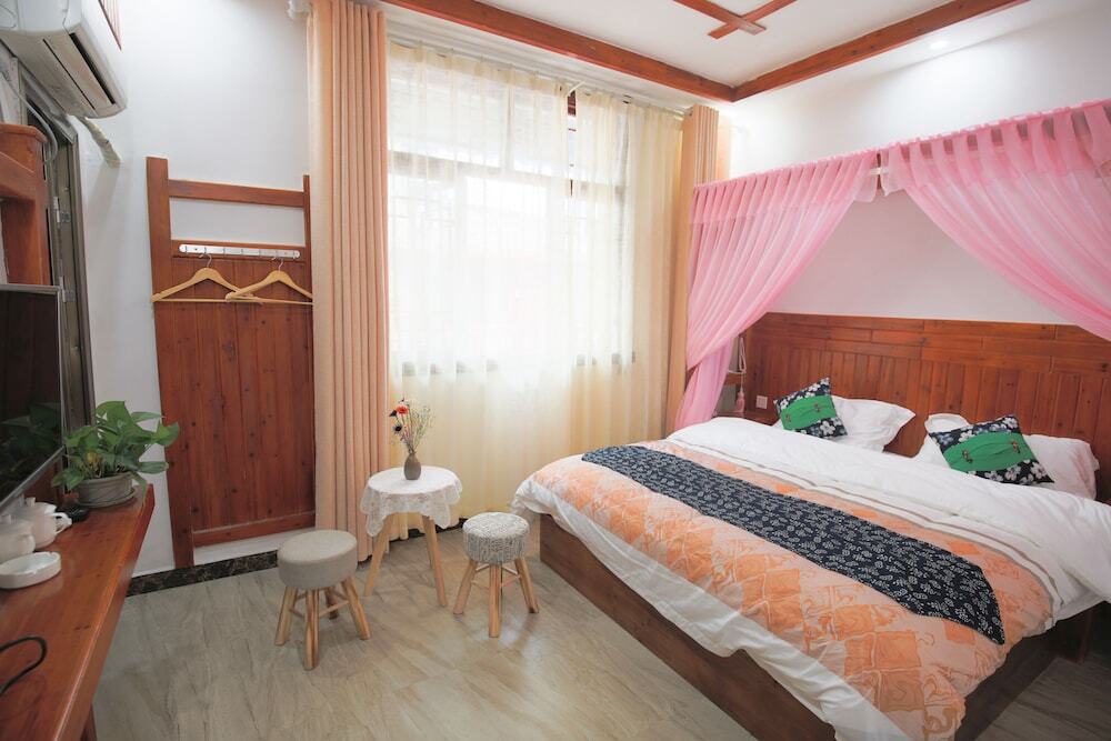 Чжанцзяцзе: ZhangJiaJie GuoKe Inn
