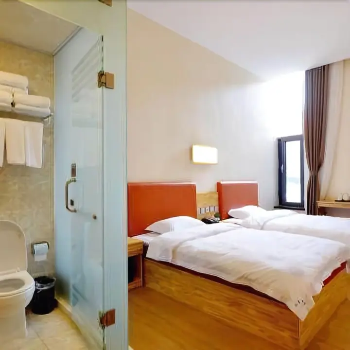 Далянь: Yijia Hotel Dalian