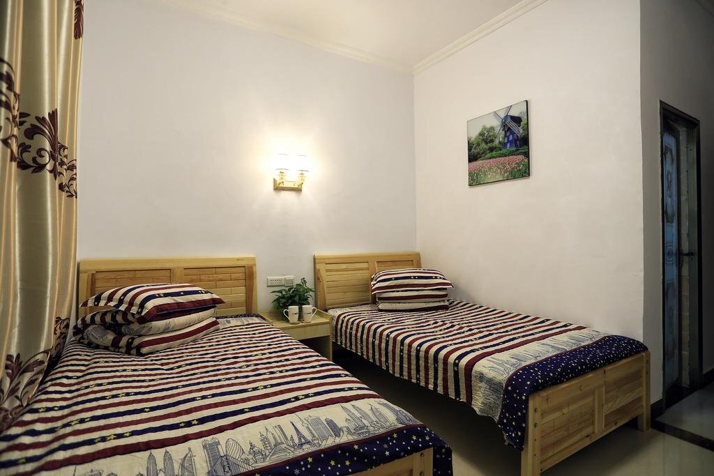 Цзюцюань: Dunhuang Momosha Youth Hostel 2nd Branch