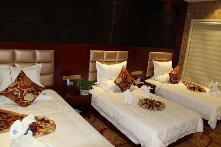 Цзюцюань: Dunhuang Yuntian international hotel