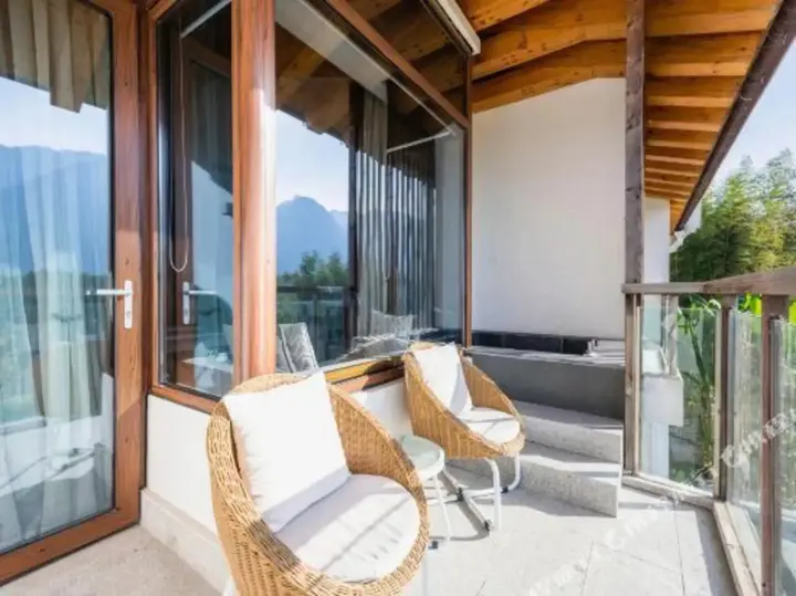 Чичжоу: Jiuhua Mountain Demaotang Hotel