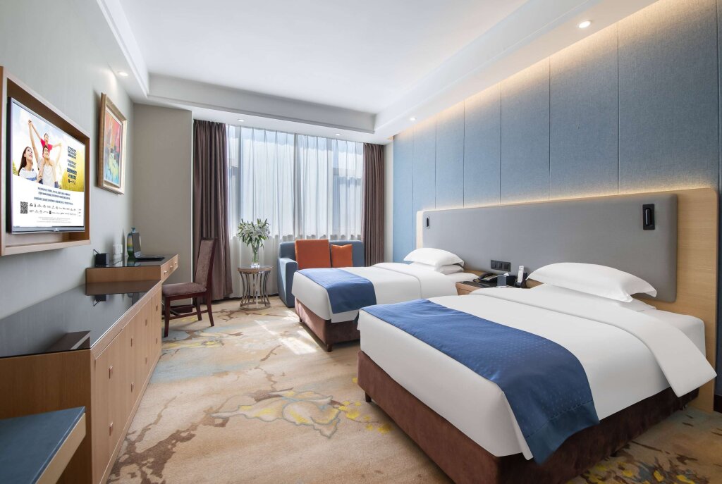 Линьи: Ramada Linyi North