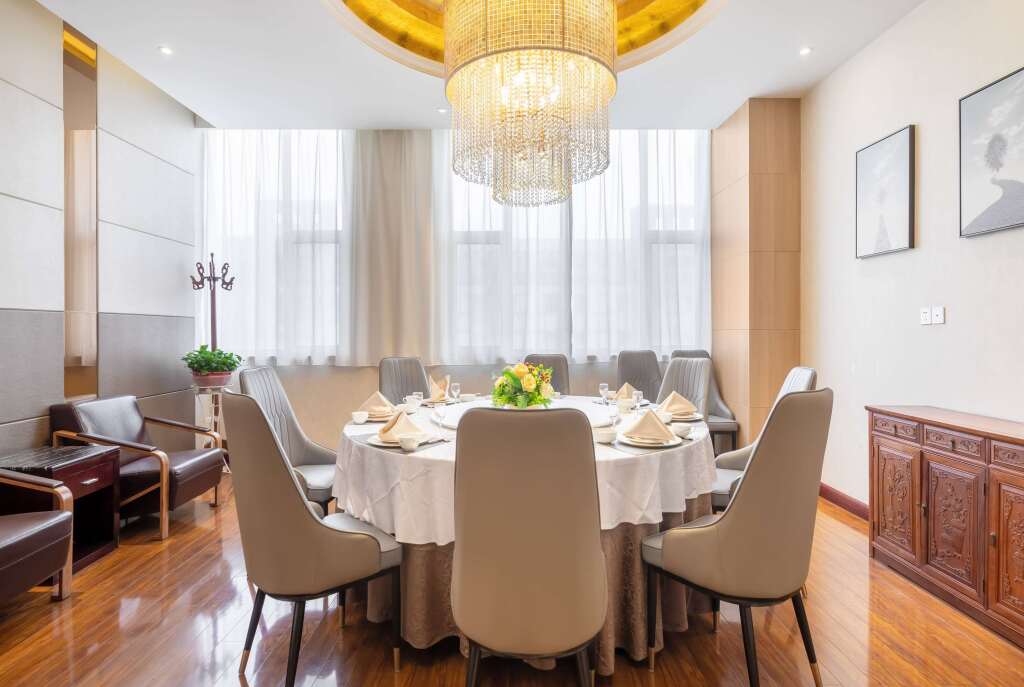 Линьи: Ramada Linyi North
