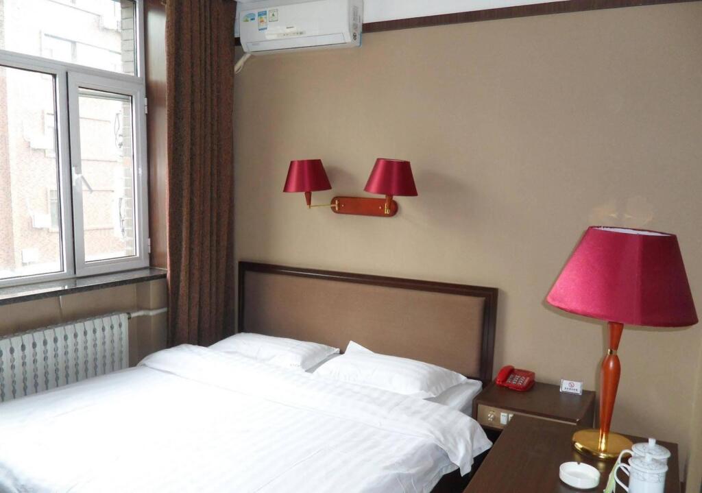 Далянь: Dalian Jinniu Hotel
