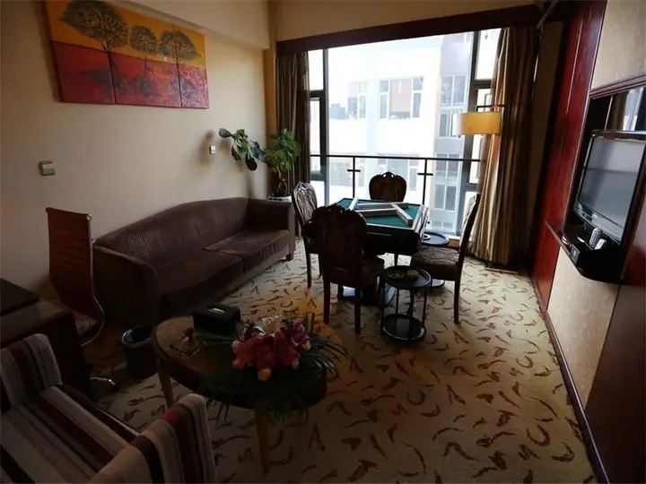 Куньмин: Yiya Sunshine Hotel Guanshang - Kunming