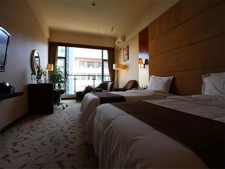 Куньмин: Yiya Sunshine Hotel Guanshang - Kunming