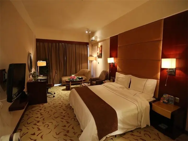 Куньмин: Yiya Sunshine Hotel Guanshang - Kunming