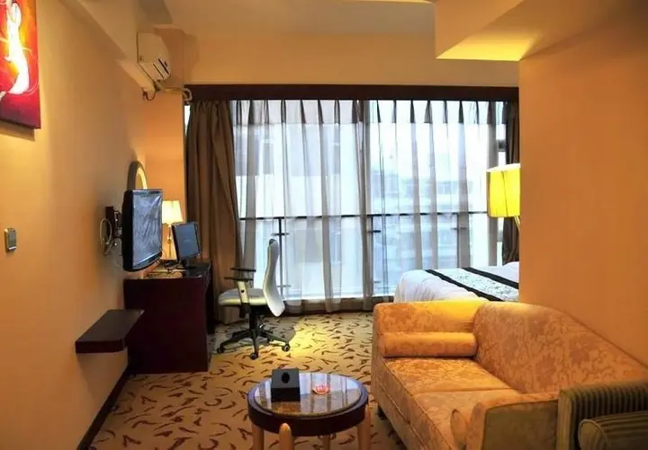 Куньмин: Yiya Sunshine Hotel Guanshang - Kunming