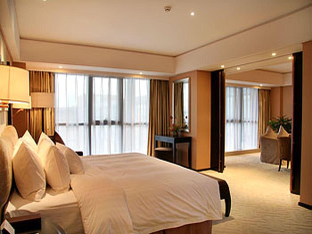 Пекин: The Lake View Hotel Beijing