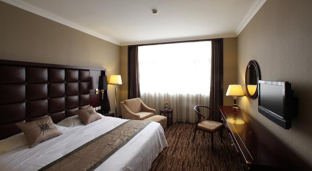 Пекин: Qian Men Jian Guo Hotel