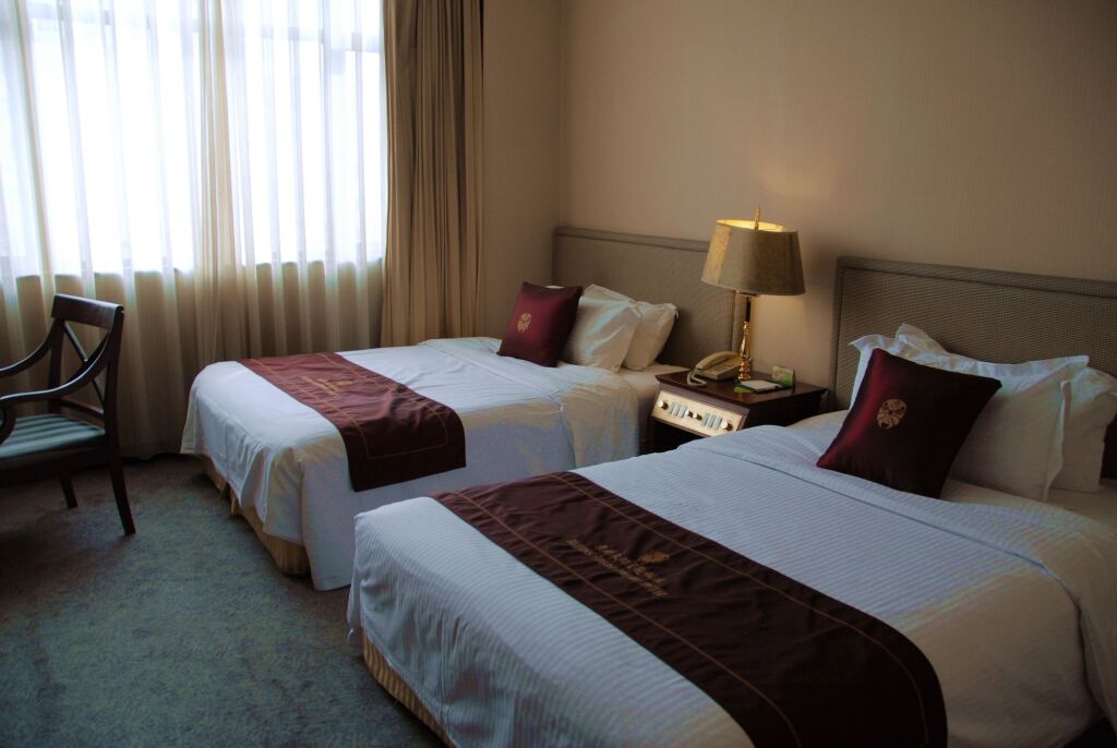 Пекин: Qian Men Jian Guo Hotel