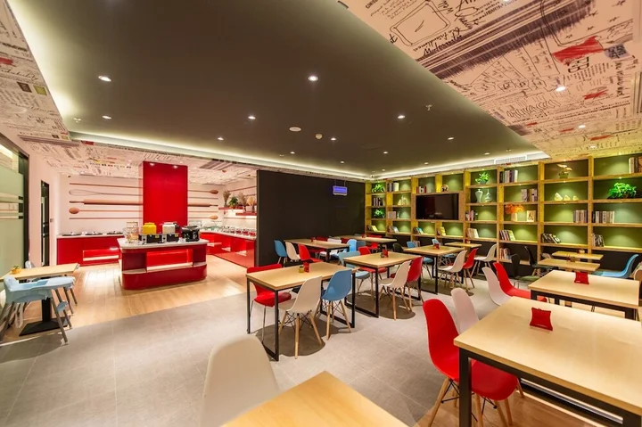 Далянь: Ibis Hotel