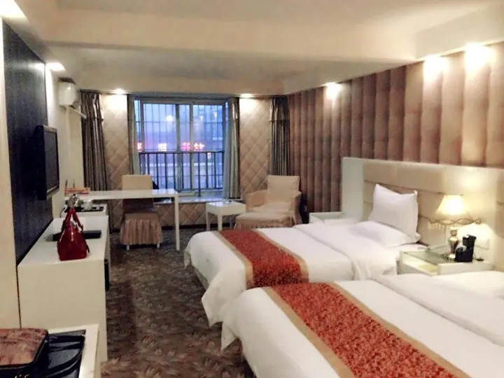 Чэнду: Zunhuang Holzd Ay Hotel