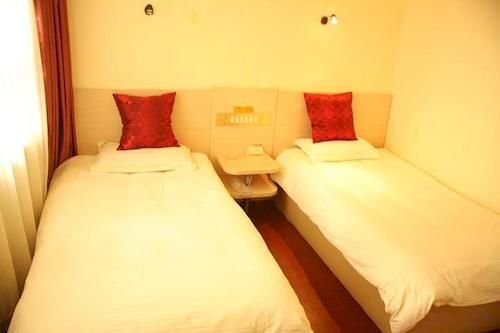 Далянь: Yijia Express Hotel