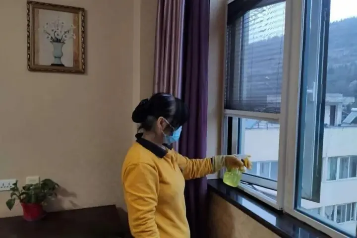 Баоцзи: Super 8 Hotel Baoji Railway Station