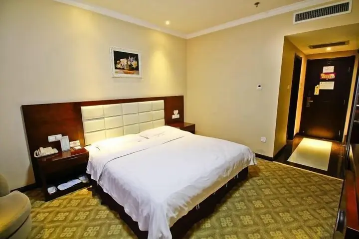 Баоцзи: Super 8 Hotel Baoji Railway Station