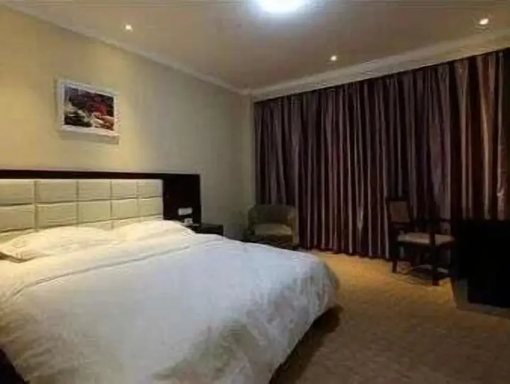 Баоцзи: Super 8 Hotel Baoji Railway Station
