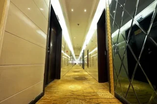 Баоцзи: Super 8 Hotel Baoji Railway Station